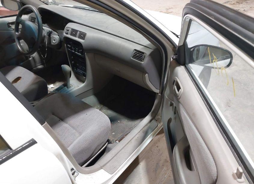 Photo 5 of 2000 Chevrolet Prizm (VIN 1Y1SK5286YZ425065)