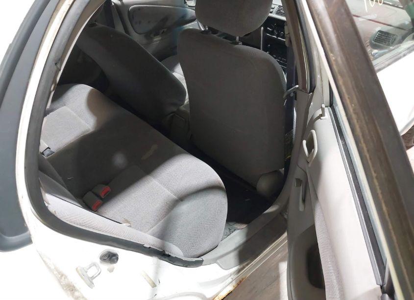 Photo 8 of 2000 Chevrolet Prizm (VIN 1Y1SK5286YZ425065)