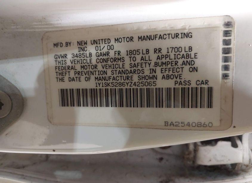 Photo 9 of 2000 Chevrolet Prizm (VIN 1Y1SK5286YZ425065)