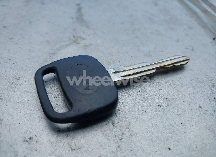 Photo 11 of 2001 Chevrolet Prizm (VIN 1Y1SK52881Z421671)