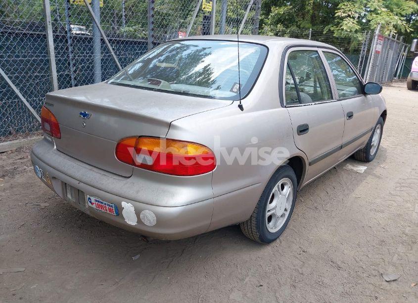 Photo 4 of 2001 Chevrolet Prizm (VIN 1Y1SK52881Z421671)