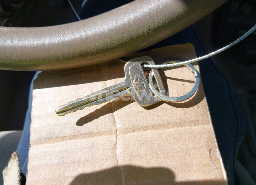 Photo 11 of 1998 Chevrolet Prizm LSI (VIN 1Y1SK5288WZ410595)