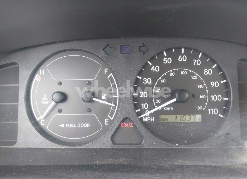 Photo 7 of 1999 Chevrolet Prizm (VIN 1Y1SK5288XZ425728)