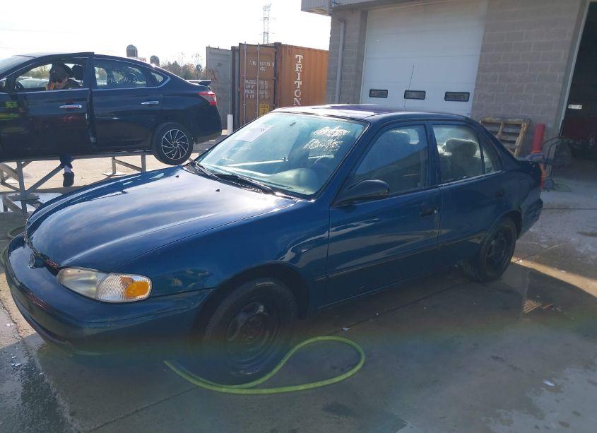 Photo 2 of 2002 Chevrolet Prizm (VIN 1Y1SK52892Z412107)