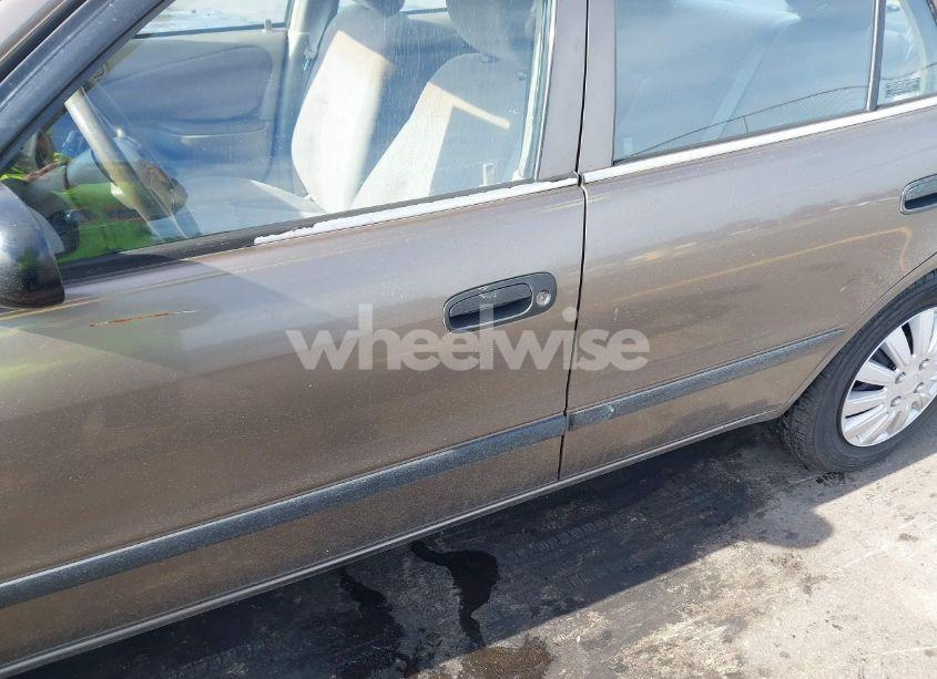 Photo 6 of 2000 Chevrolet Prizm (VIN 1Y1SK5289YZ415534)