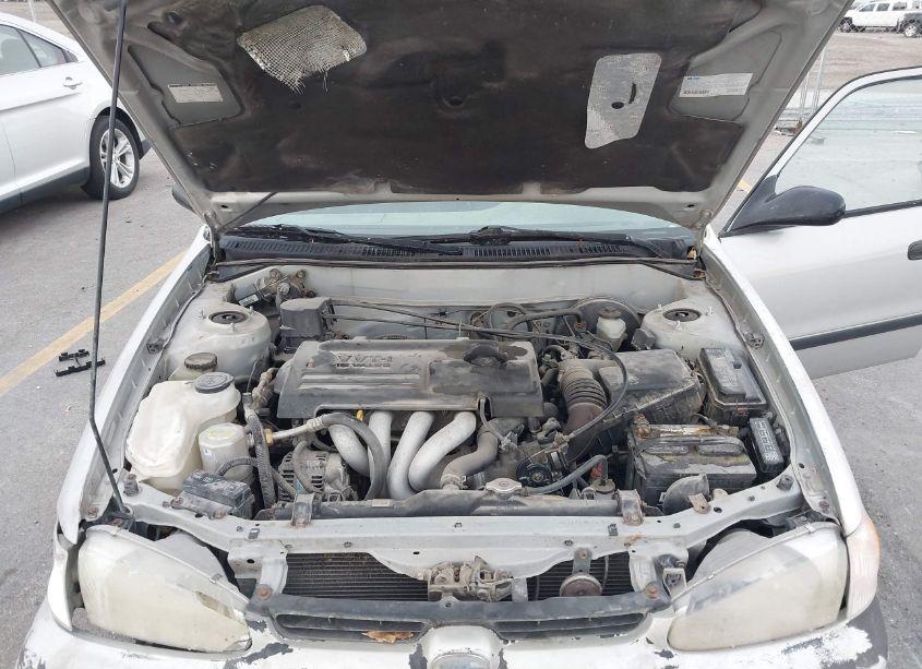 Photo 10 of 2002 Chevrolet Prizm (VIN 1Y1SK528X2Z424816)