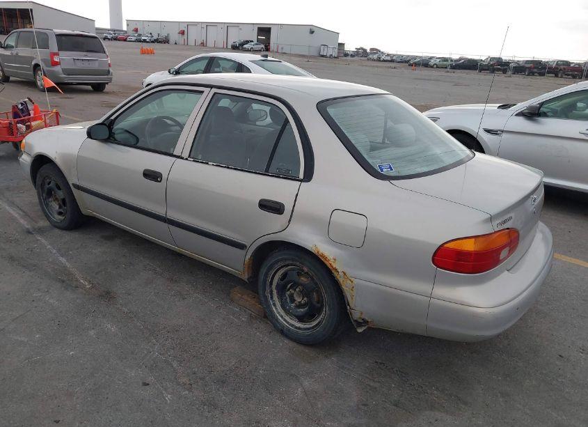 Photo 3 of 2002 Chevrolet Prizm (VIN 1Y1SK528X2Z424816)