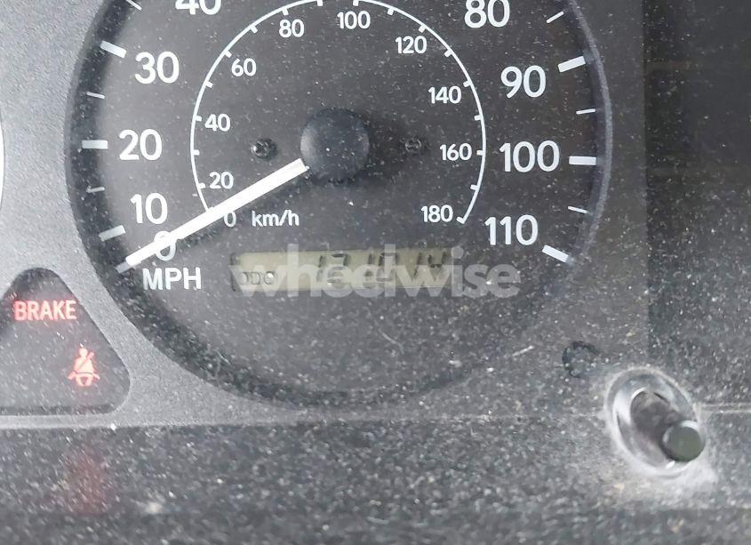 Photo 15 of 1999 Chevrolet Prizm (VIN 1Y1SK528XXZ444006)