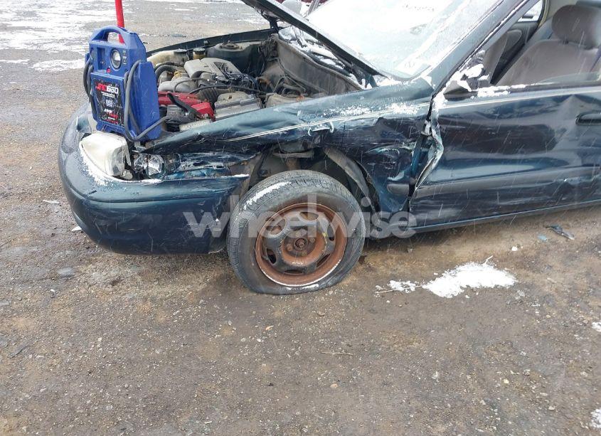 Photo 6 of 1999 Chevrolet Prizm (VIN 1Y1SK528XXZ444006)