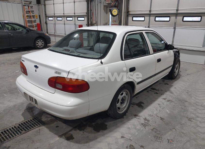 Photo 4 of 2000 Chevrolet Prizm (VIN 1Y1SK528XYZ430060)
