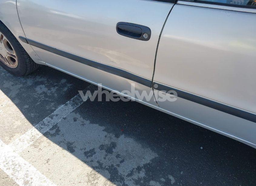 Photo 6 of 2000 Chevrolet Prizm LSI (VIN 1Y1SK548XYZ426149)