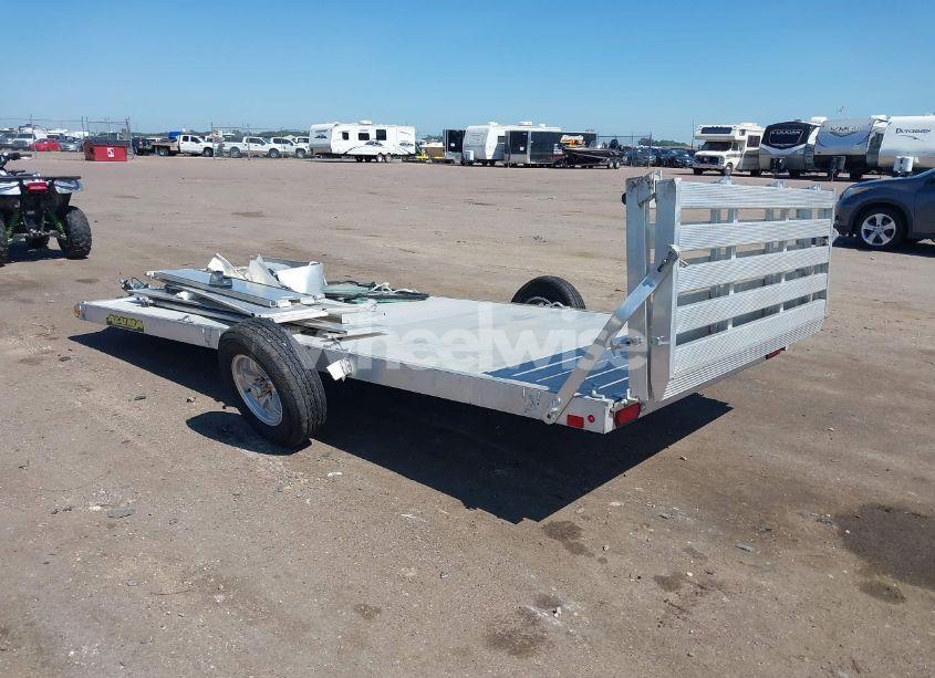 Photo 3 of 2000 Aluminum Body CORP OTHER (VIN 1YGUS1411PB256281)