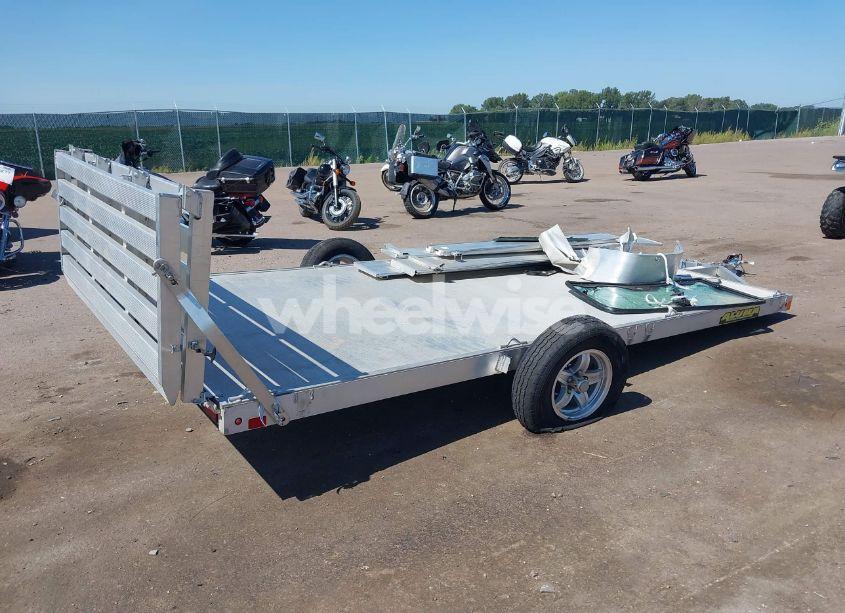 Photo 4 of 2000 Aluminum Body CORP OTHER (VIN 1YGUS1411PB256281)