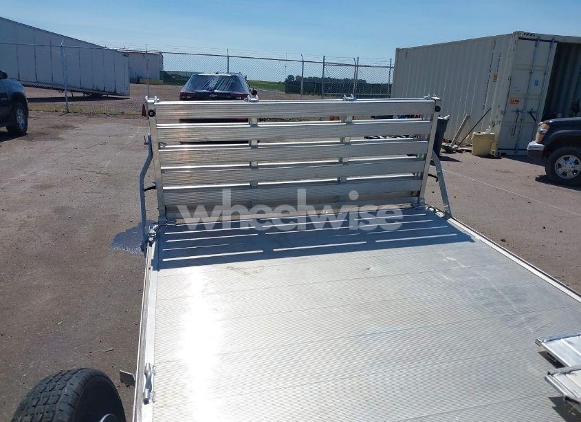 Photo 8 of 2000 Aluminum Body CORP OTHER (VIN 1YGUS1411PB256281)