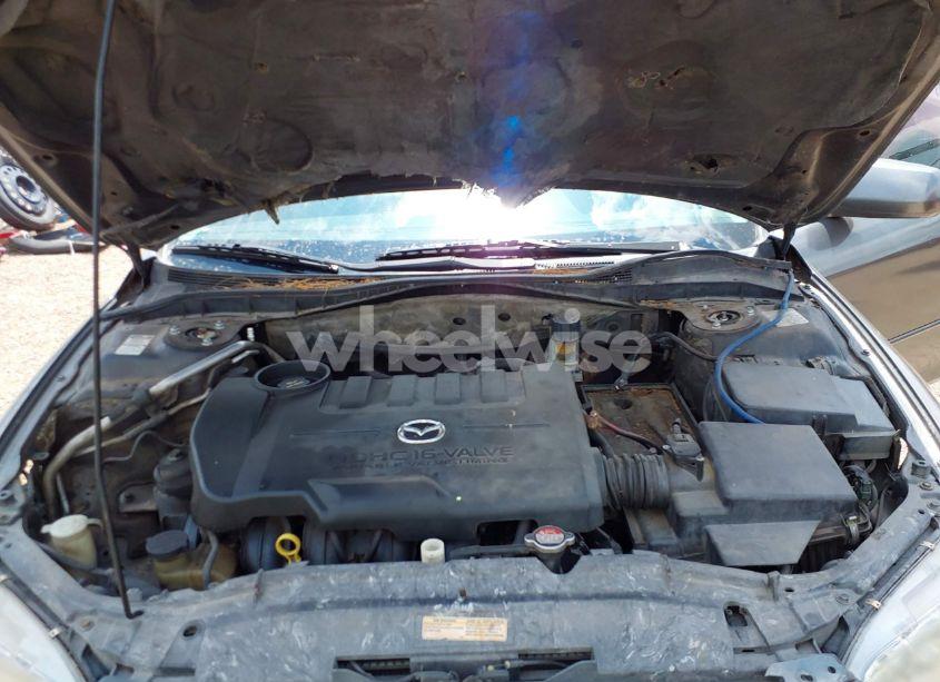 Photo 10 of 2003 Mazda Mazda6 I (VIN 1YVFP80C935M10165)