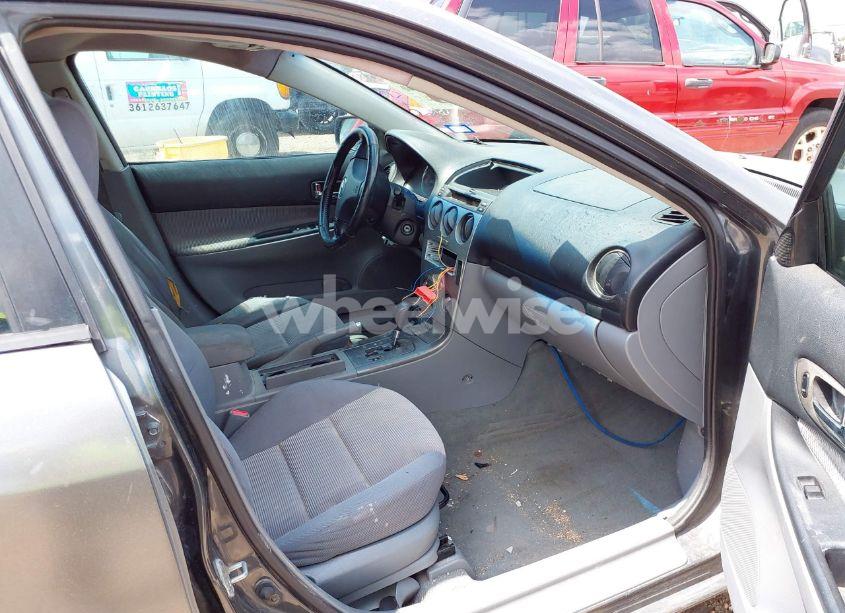 Photo 5 of 2003 Mazda Mazda6 I (VIN 1YVFP80C935M10165)