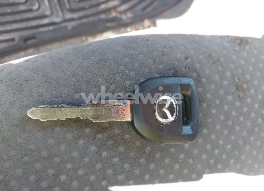 Photo 11 of 2008 Mazda Mazda6 I SPORT VE (VIN 1YVHP80C385M11912)