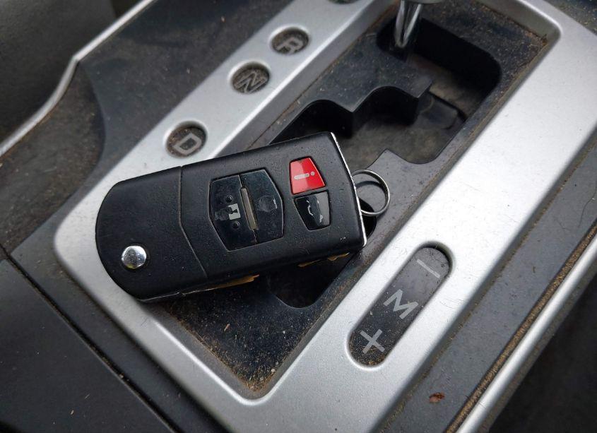 Photo 11 of 2008 Mazda Mazda6 I SPORT VE (VIN 1YVHP80C585M09109)