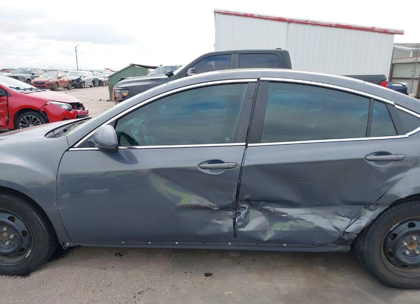 Photo 14 of 2009 Mazda Mazda6 I SPORT (VIN 1YVHP81A695M32509)