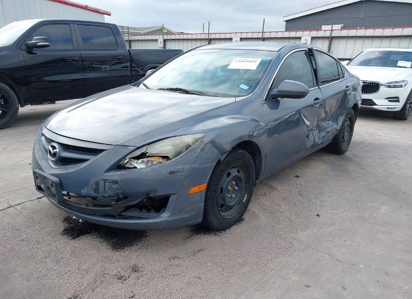 Photo 2 of 2009 Mazda Mazda6 I SPORT (VIN 1YVHP81A695M32509)