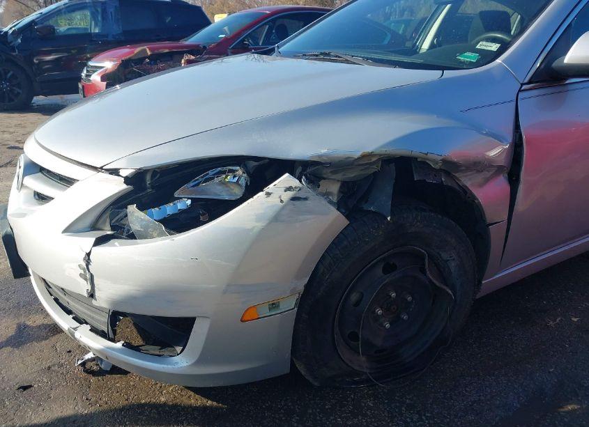 Photo 6 of 2009 Mazda Mazda6 I SPORT (VIN 1YVHP81A995M16689)