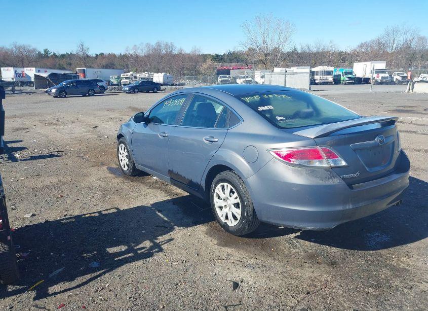 Photo 3 of 2009 Mazda Mazda6 I SPORT (VIN 1YVHP81H995M44473)