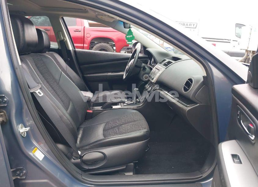 Photo 5 of 2009 Mazda Mazda6 I TOURING (VIN 1YVHP82A895M11661)