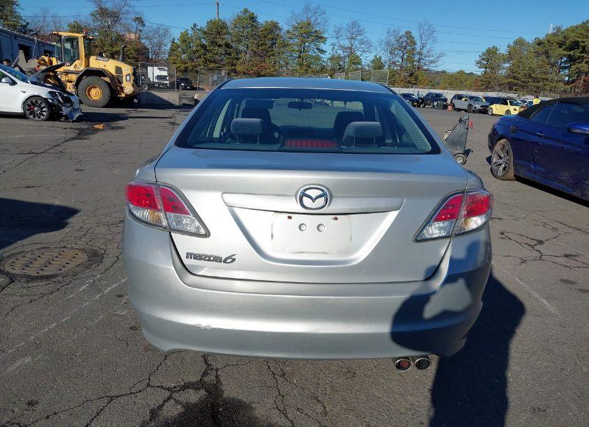 Photo 16 of 2010 Mazda Mazda6 I SPORT (VIN 1YVHZ8BH0A5M18485)