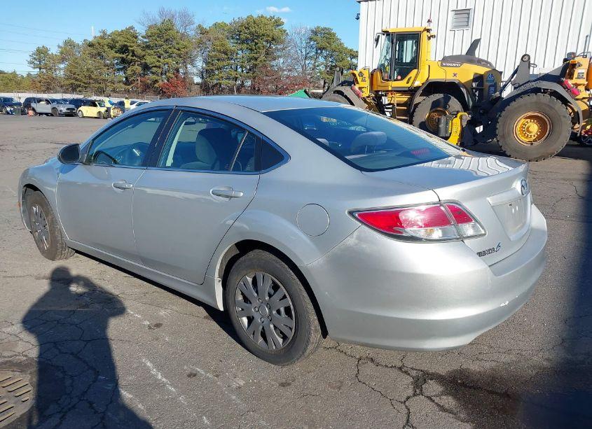 Photo 3 of 2010 Mazda Mazda6 I SPORT (VIN 1YVHZ8BH0A5M18485)