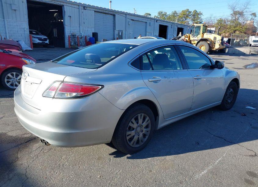 Photo 4 of 2010 Mazda Mazda6 I SPORT (VIN 1YVHZ8BH0A5M18485)