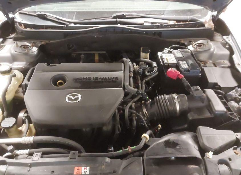 Photo 10 of 2010 Mazda 6 I (VIN 1YVHZ8BH6A5M41298)