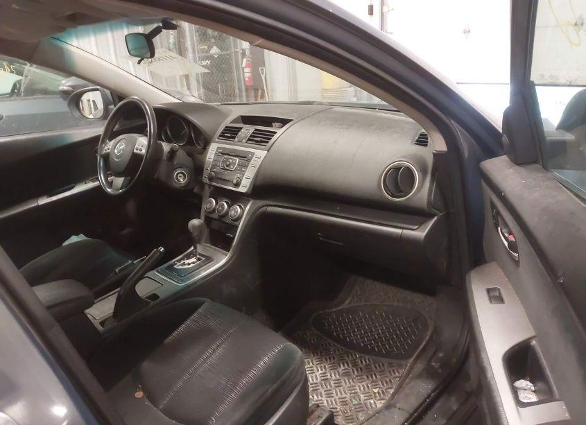 Photo 5 of 2010 Mazda 6 I (VIN 1YVHZ8BH6A5M41298)