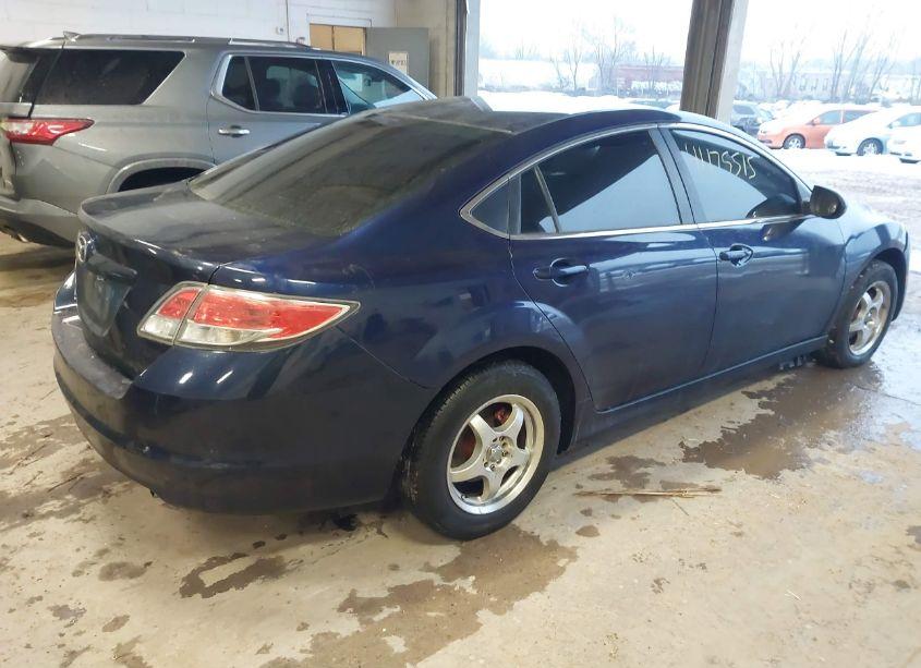 Photo 4 of 2010 Mazda Mazda6 I SPORT (VIN 1YVHZ8BH7A5M04552)