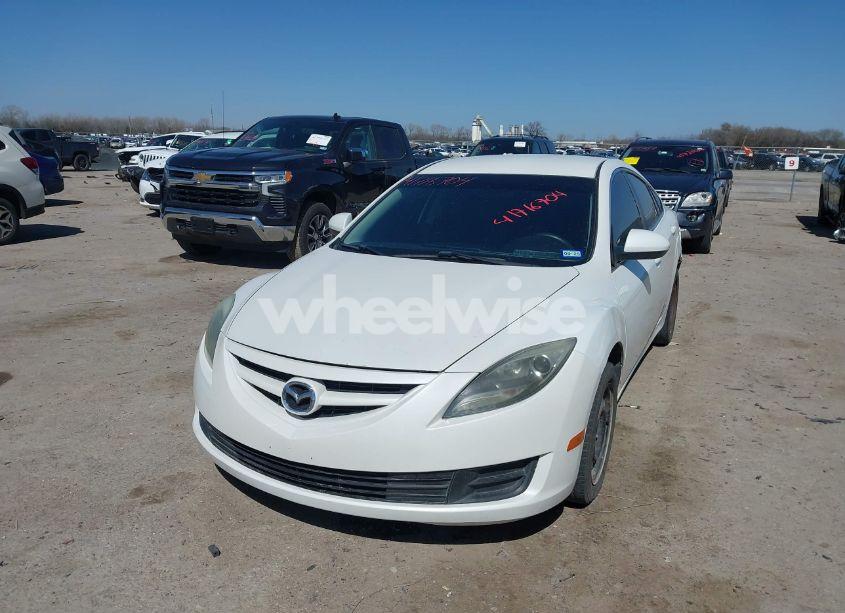 Photo 2 of 2011 Mazda Mazda6 I SPORT (VIN 1YVHZ8BH7B5M20493)