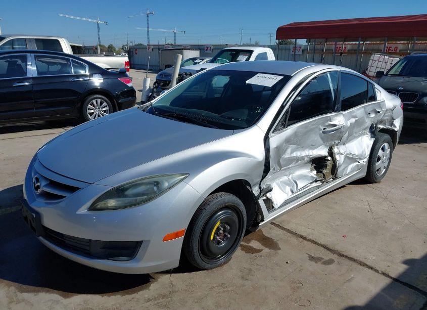 Photo 2 of 2013 Mazda Mazda6 I SPORT (VIN 1YVHZ8BH7D5M04006)