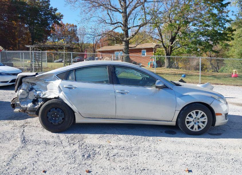 Photo 14 of 2010 Mazda Mazda6 I SPORT (VIN 1YVHZ8BH8A5M46566)