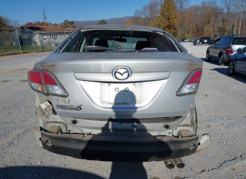 Photo 17 of 2010 Mazda Mazda6 I SPORT (VIN 1YVHZ8BH8A5M46566)