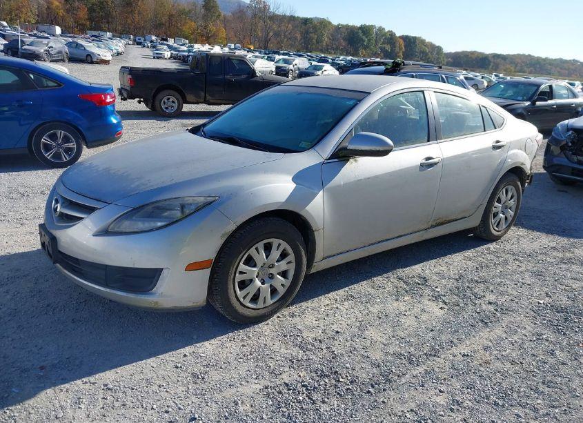 Photo 2 of 2010 Mazda Mazda6 I SPORT (VIN 1YVHZ8BH8A5M46566)