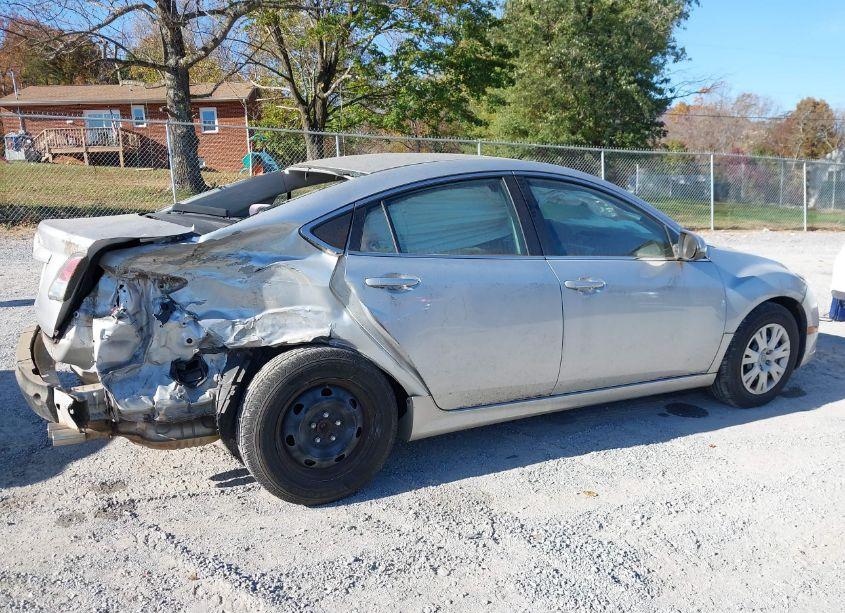 Photo 6 of 2010 Mazda Mazda6 I SPORT (VIN 1YVHZ8BH8A5M46566)