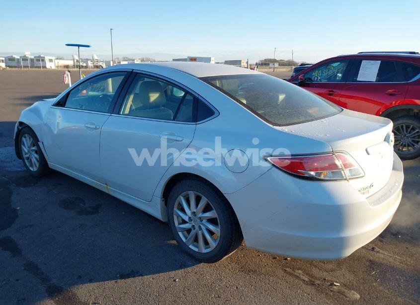 Photo 3 of 2011 Mazda Mazda6 I GRAND TOURING (VIN 1YVHZ8CH3B5M25639)