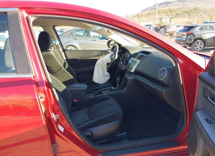 Photo 5 of 2010 Mazda Mazda6 (VIN 1YVHZ8CH8A5M30768)