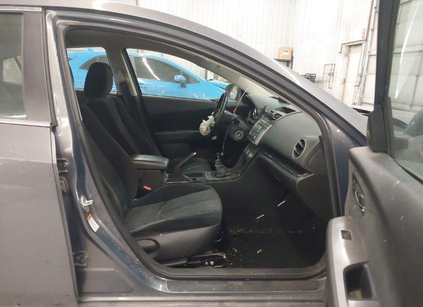 Photo 5 of 2010 Mazda Mazda6 I TOURING (VIN 1YVHZ8CHXA5M09551)