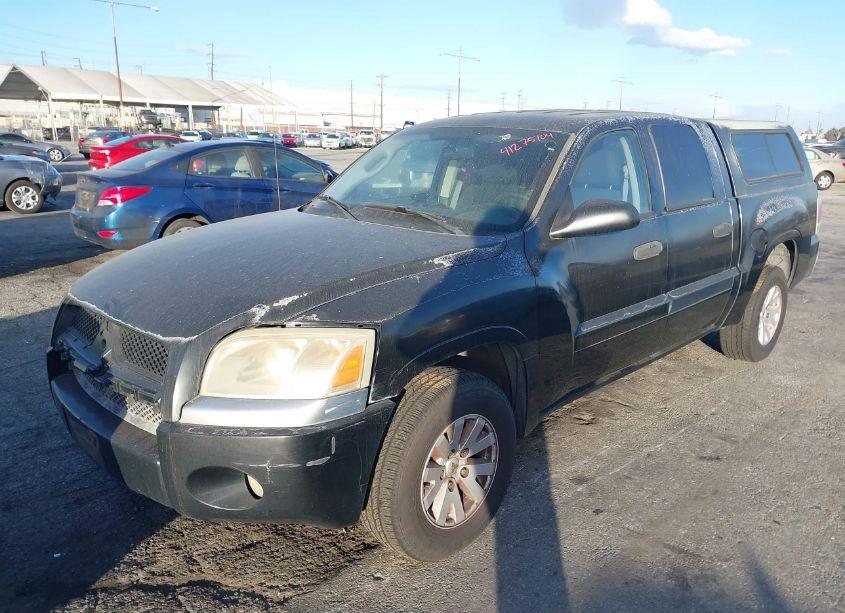 Photo 2 of 2006 Mitsubishi Raider LS (VIN 1Z7HC28K06S500821)