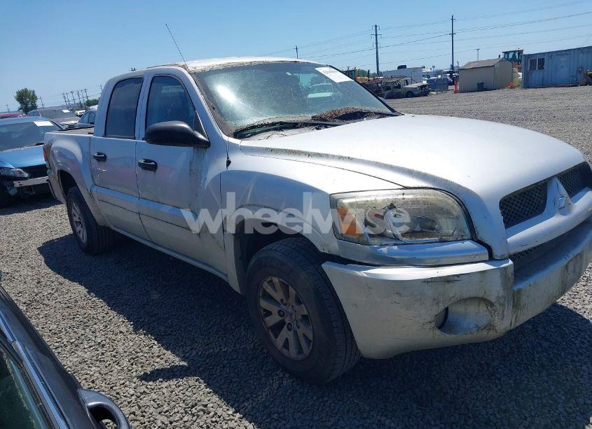 2006 Mitsubishi Raider LS (VIN 1Z7HC28K66S561607) main photo
