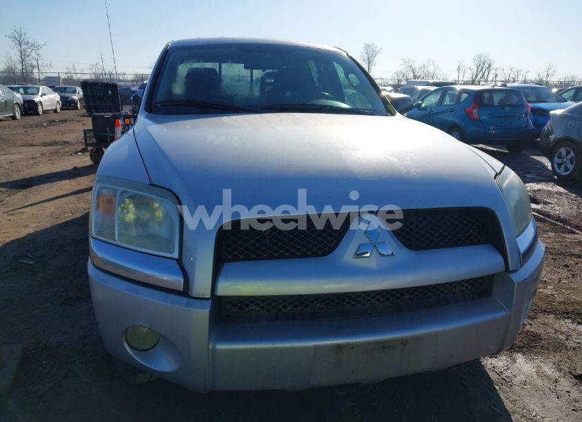 Photo 6 of 2006 Mitsubishi Raider LS (VIN 1Z7HT28K86S580062)