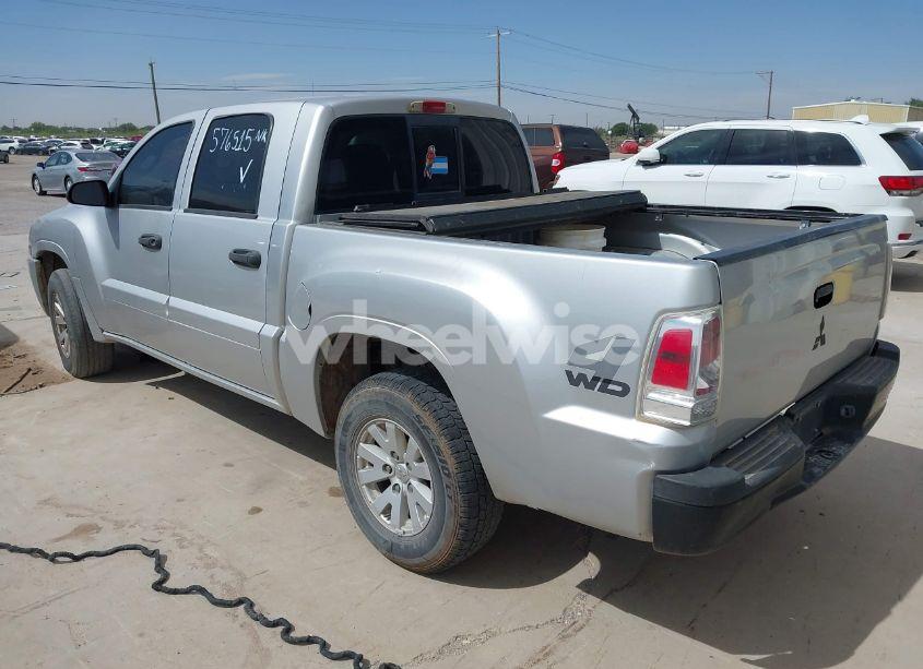 Photo 3 of 2006 Mitsubishi Raider LS (VIN 1Z7HT28KX6S576515)