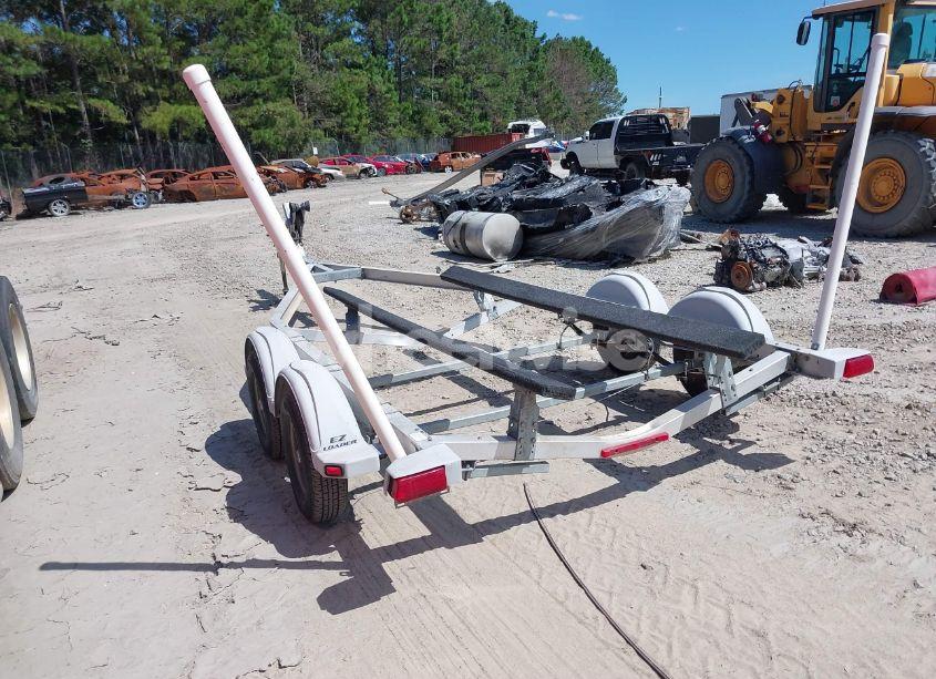 Photo 3 of 1983 Ez Loader TRAILER (VIN 1ZEVAEPS2DA014356)