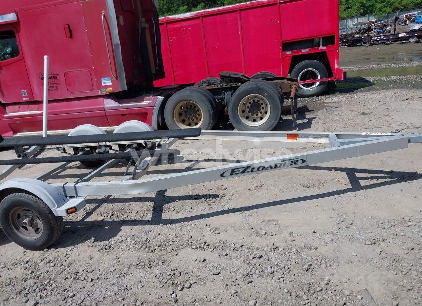 Photo 5 of 1983 Ez Loader TRAILER (VIN 1ZEVAEPS2DA014356)