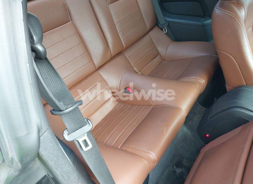 Photo 8 of 2011 Ford Mustang V6 PREMIUM (VIN 1ZVBP8AM0B5135258)