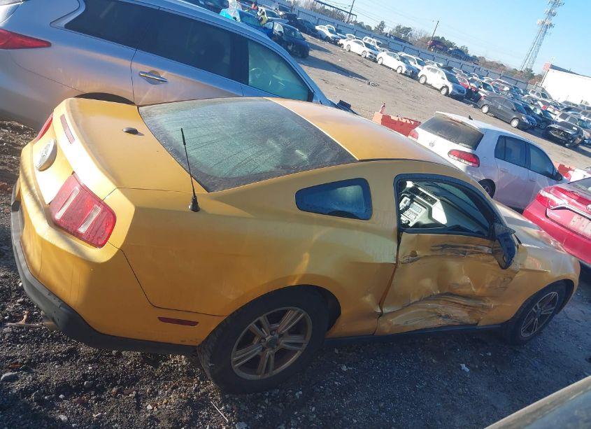 Photo 13 of 2011 Ford Mustang V6 PREMIUM (VIN 1ZVBP8AM0B5155834)